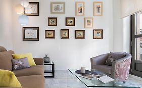 Apartamento con solera en el corazón de Triana by Miisterhost
